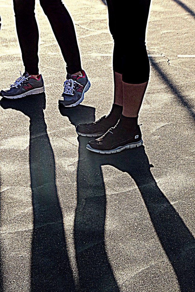 The Walking Shadow by linnypinny