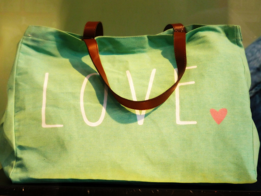 Love bag by boxplayer