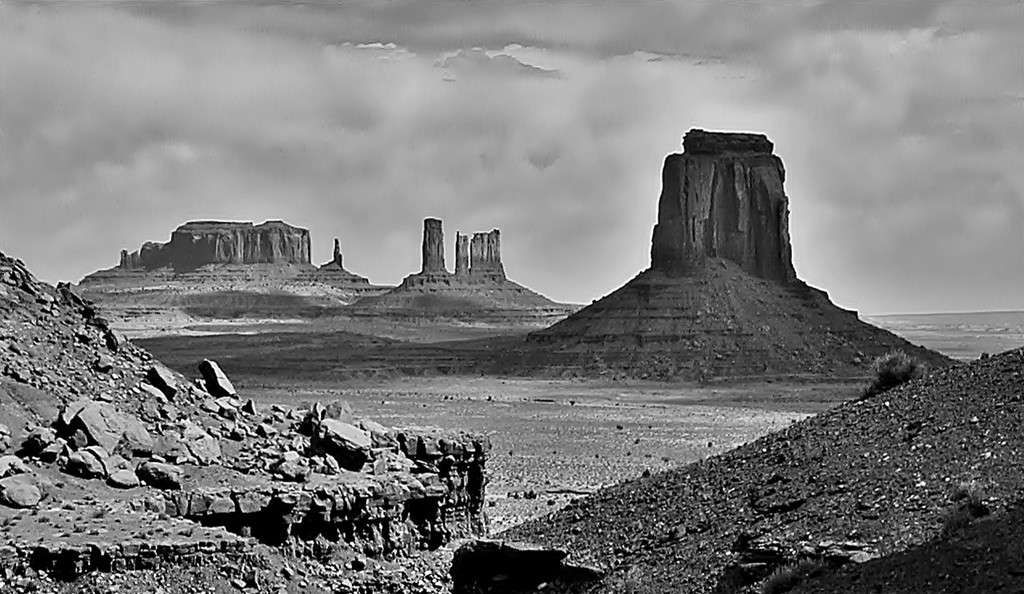 Monuments in Mono by soboy5