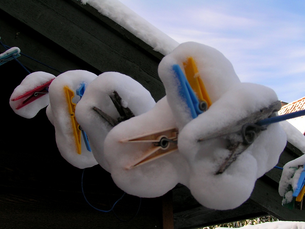 Snowy washing line by lily