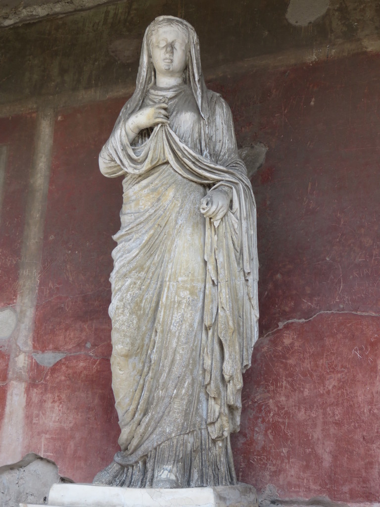 Pompeii Statue  by countrylassie