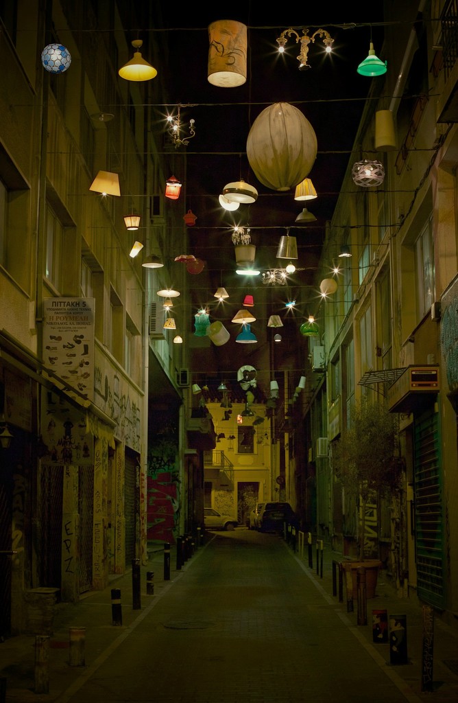 Lamps in Street by jyokota