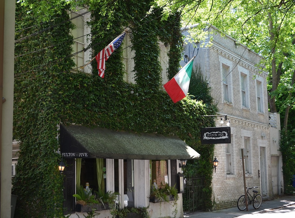 Restaurant, historic district, Charleston, SC by congaree