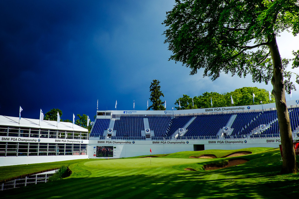 Day 141, Year 3 - Sun Shines Over The 18th At Wentworth by stevecameras