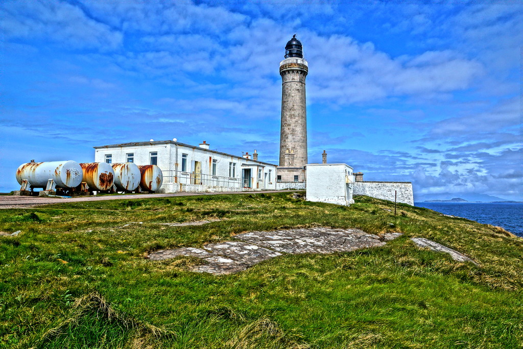LIGHTHOUSE, ARDNAMURCHAN POINT by markp