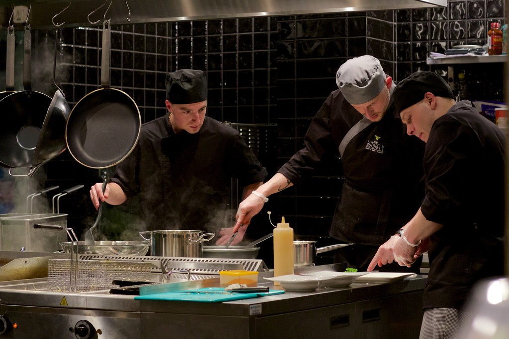 Teamwork in the Kitchen by jyokota