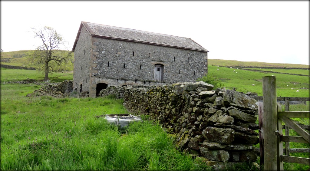 the old barn by cruiser