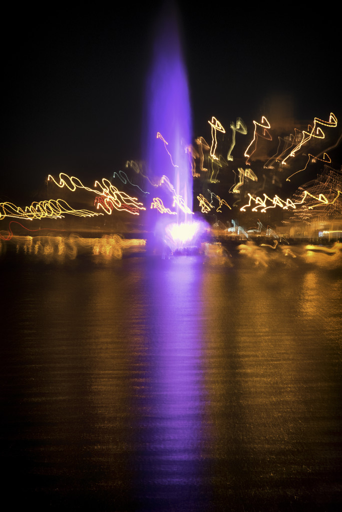 Fountain Of Lights by helenw2
