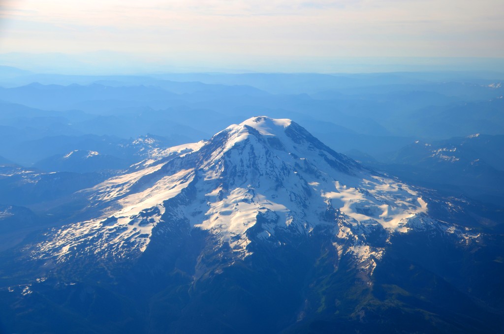 Mt Rainier by mariaostrowski