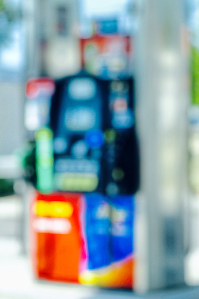 A blurry gas pump:) by joemuli