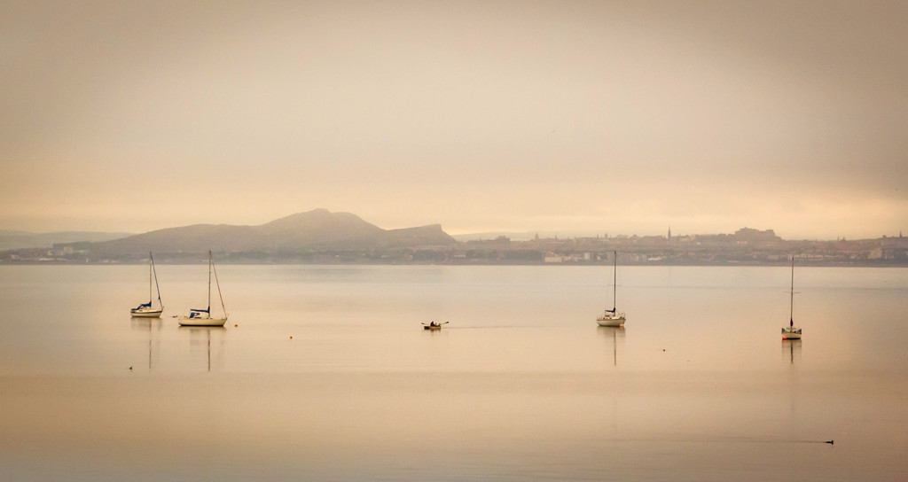Another shot across the River Forth by frequentframes