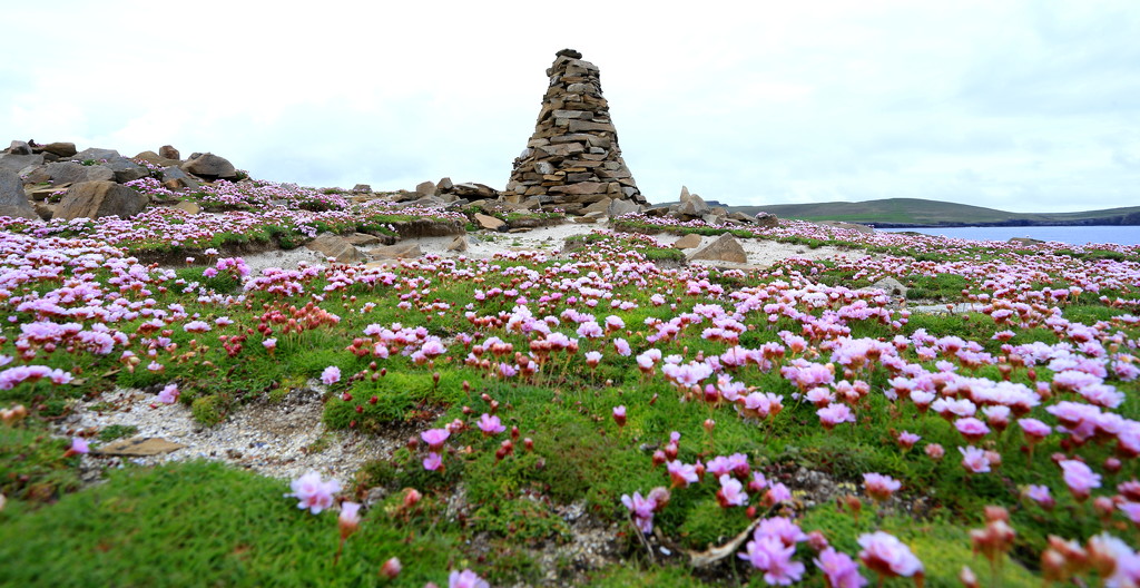 Cairn, Scatness by lifeat60degrees