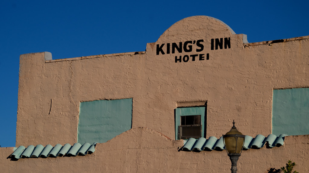 Kings Inn Hotel by eudora