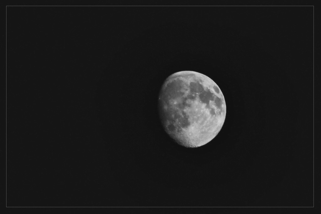 The Moon by jamibann