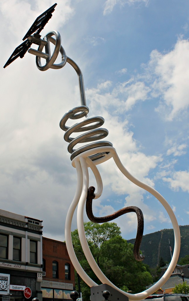 Light Bulb Sculpture by harbie