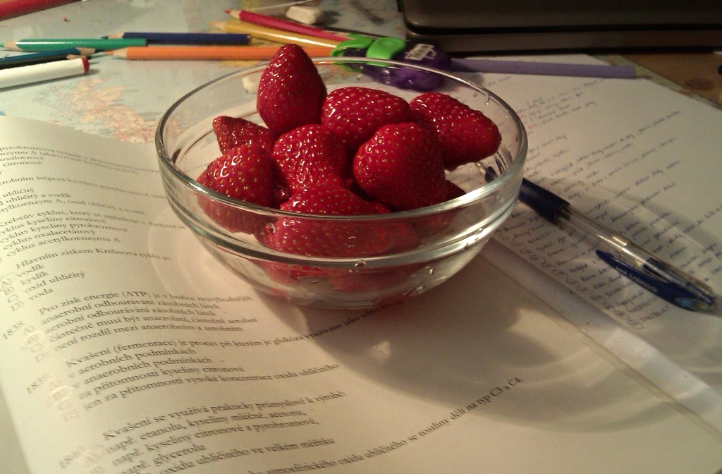 Strawberries :) by gabis