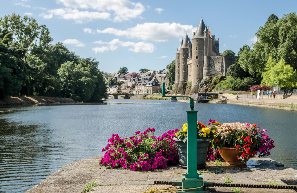 A Year of Days: Day 192 - Josselin by vignouse