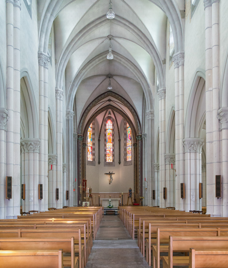 The Parish Church of St. Michel at La Roche Bernard by vignouse