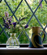 16th Jul 2015 - Lavender... on the window ledge 