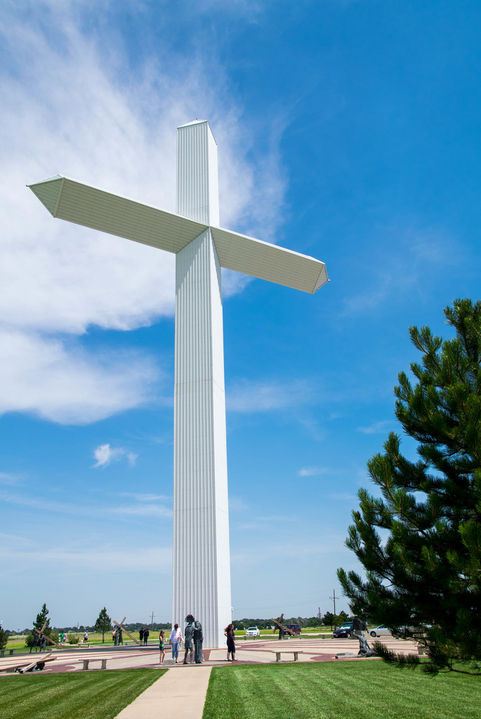 Cross at Groom, Texas by ckwiseman