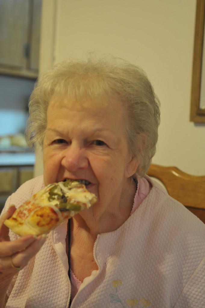 Mom loves pizza by kathyrose