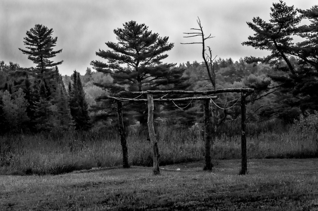Country clothesline by joansmor