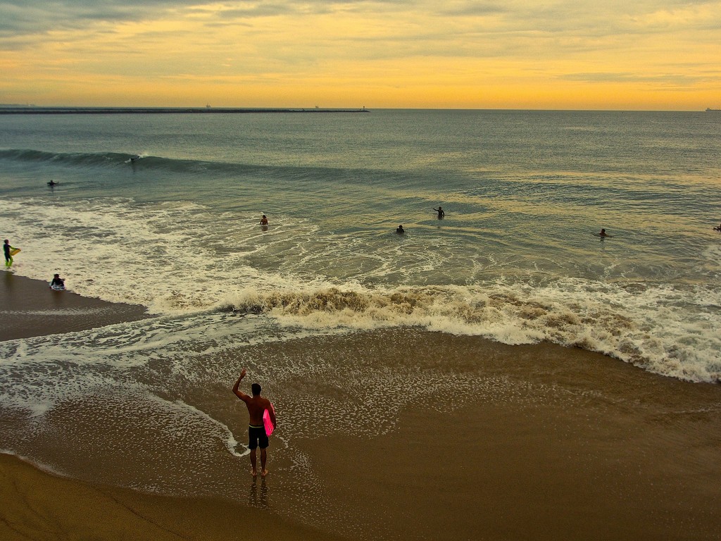 Boogie Boarding by redy4et