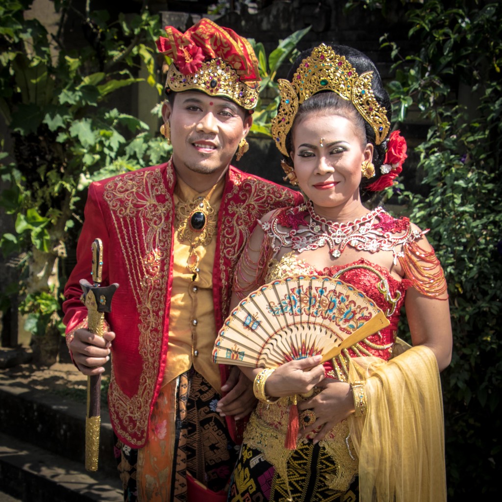We're Engaged! -- Bali Series by darylo