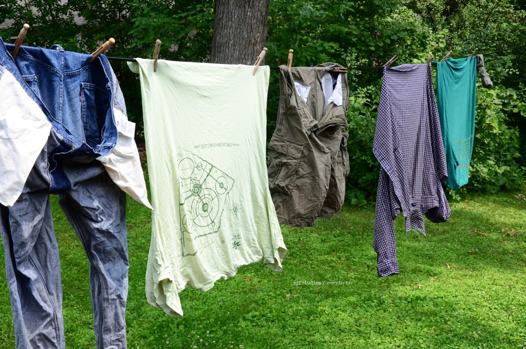 laundry... by earthbeone