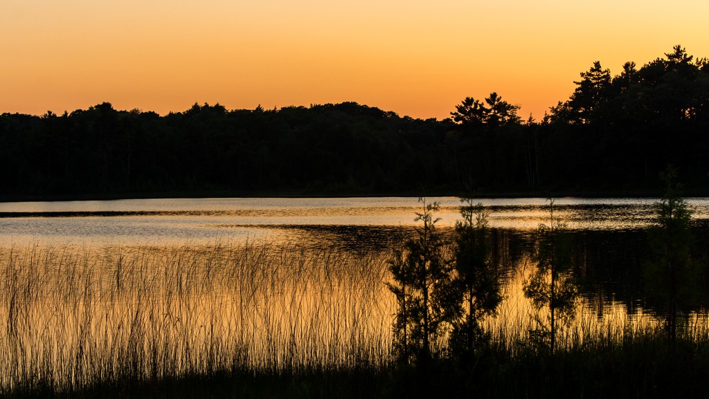 The Sun Sets on Barney's Lake by taffy