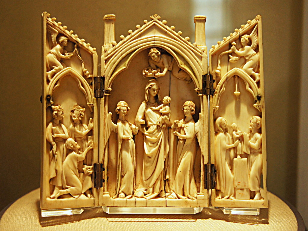 Portable altarpiece by boxplayer