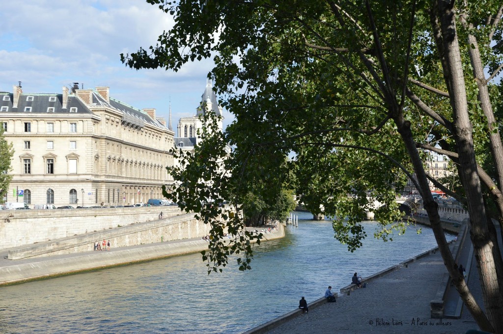 Along the Seine by parisouailleurs