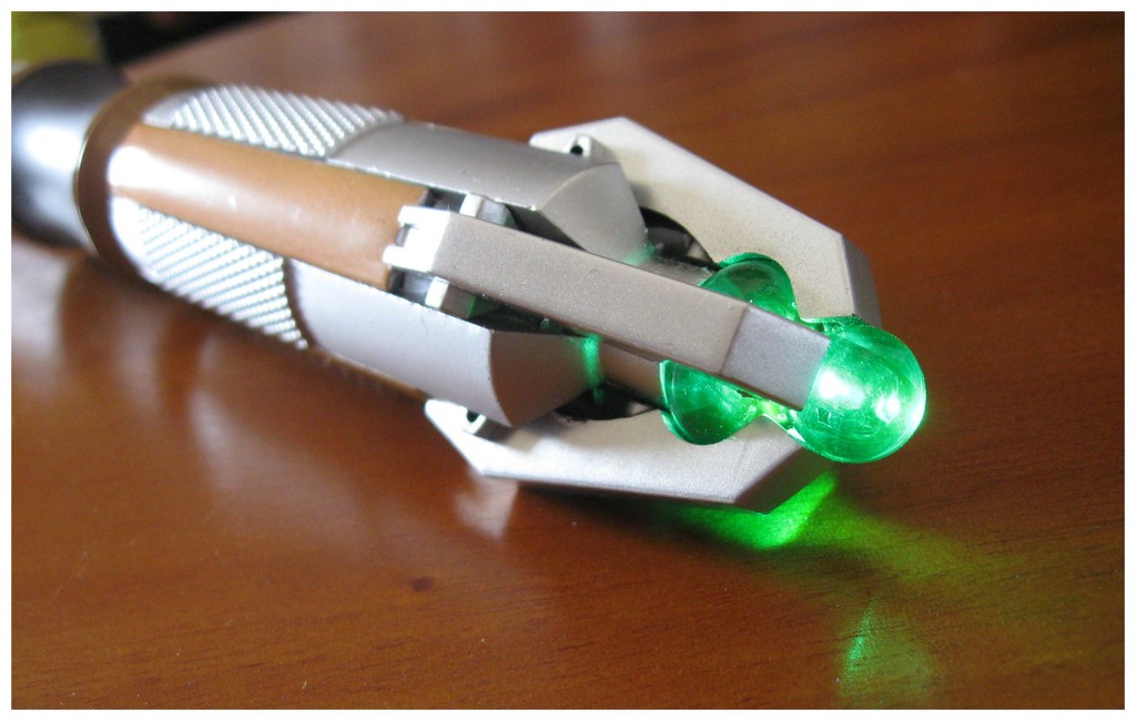 A REAL Sonic Screwdriver! by mozette