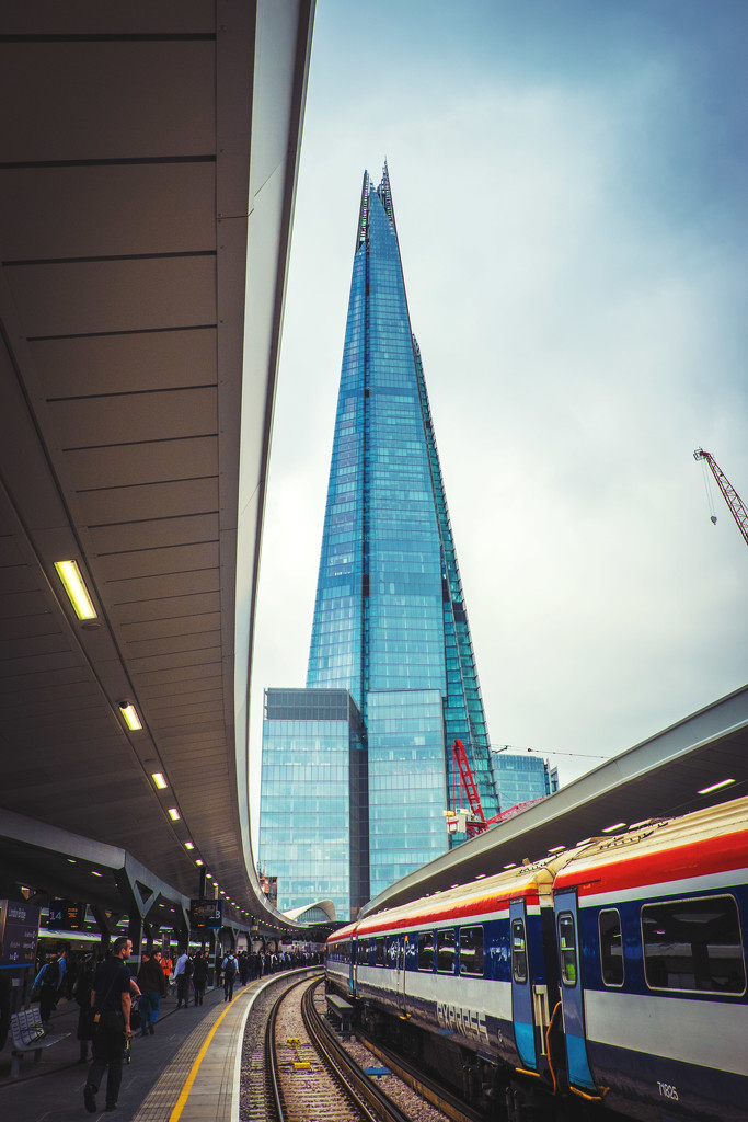 Day 197, Year 3 - Leading Lines At London Bridge by stevecameras