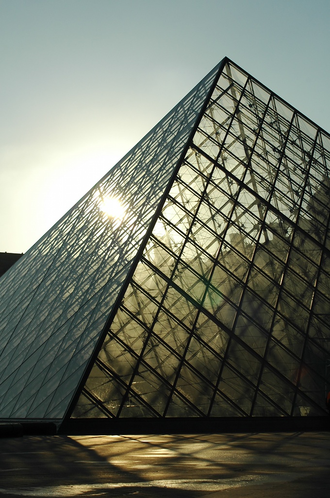 Pyramide du Louvre #5 by parisouailleurs