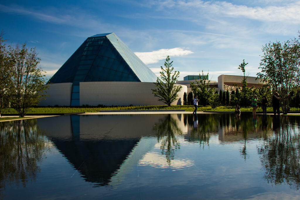 ismaili centre by summerfield