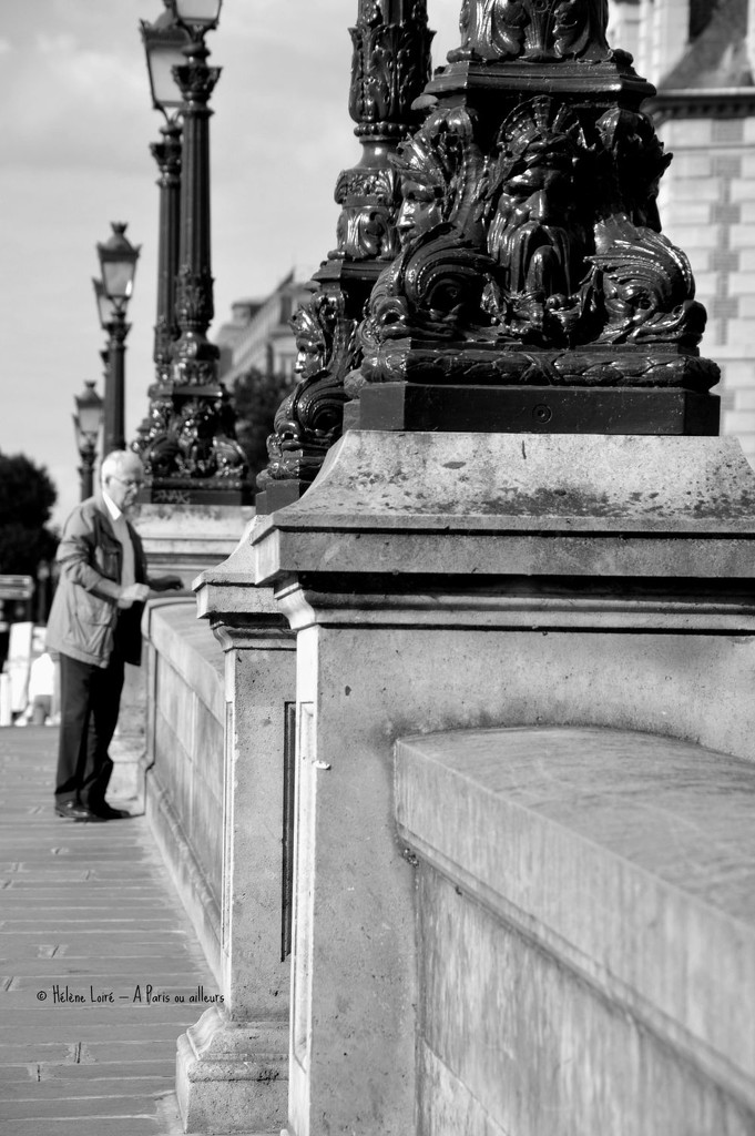 on the Pont Neuf by parisouailleurs
