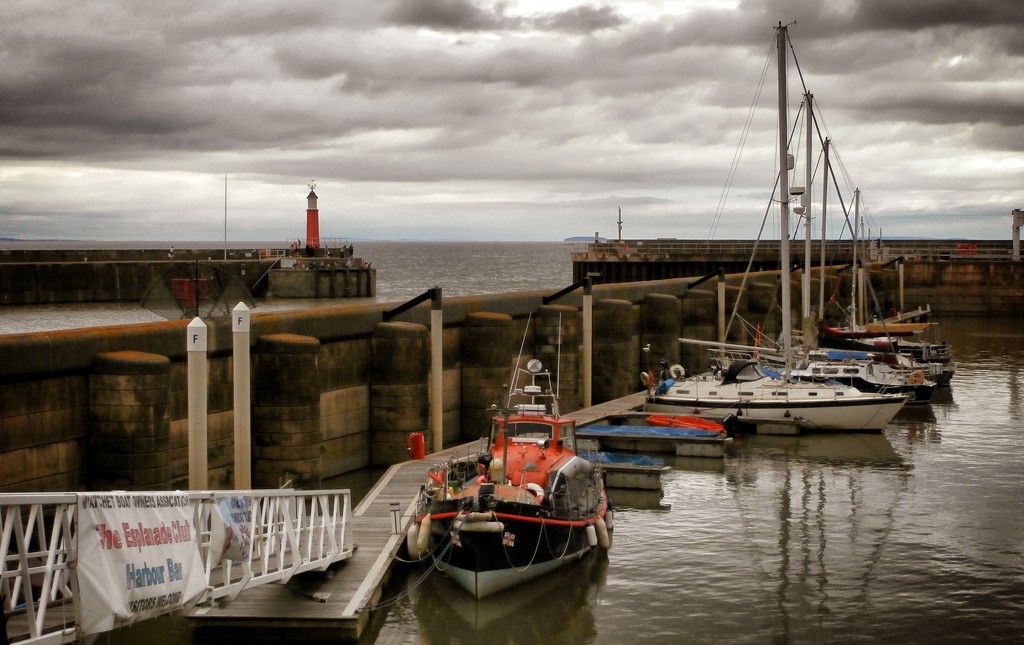 Watchet Harbour by swillinbillyflynn