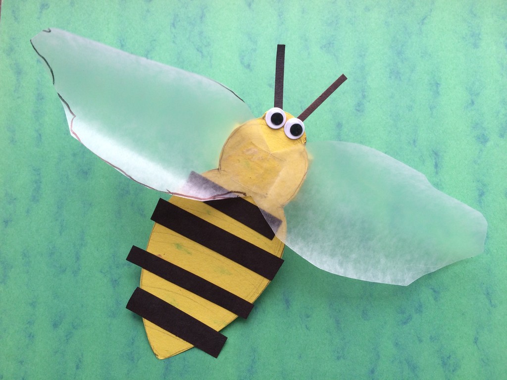 Bee happy by studiouno