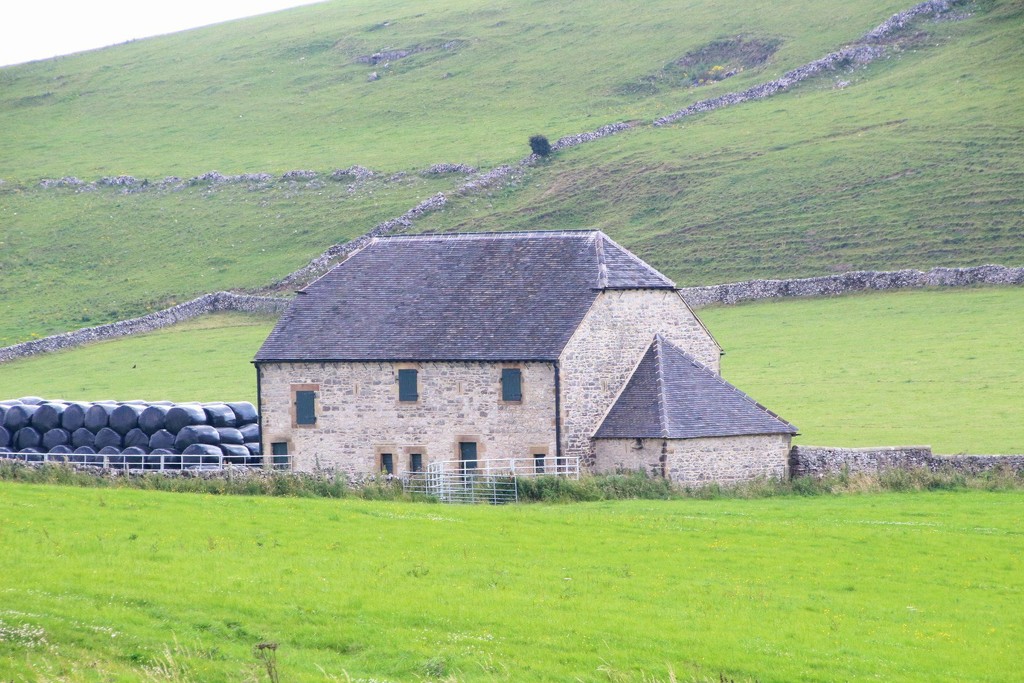 Country Barn by oldjosh
