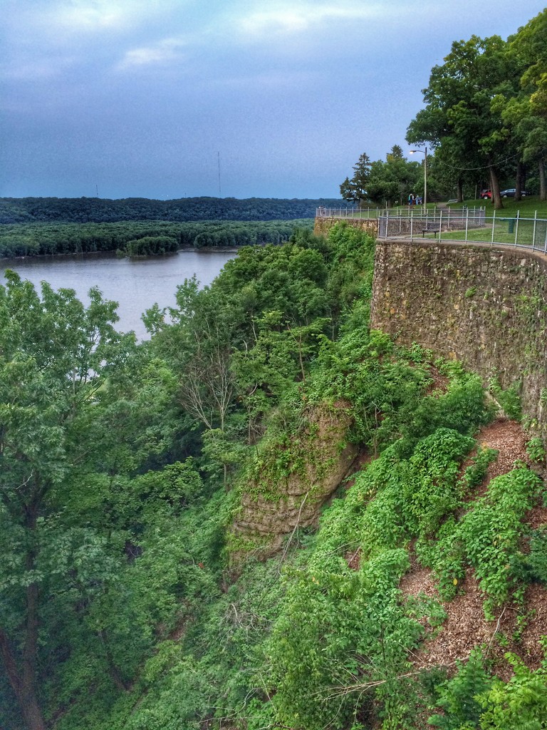 Eagle Point Lookout by khawbecker