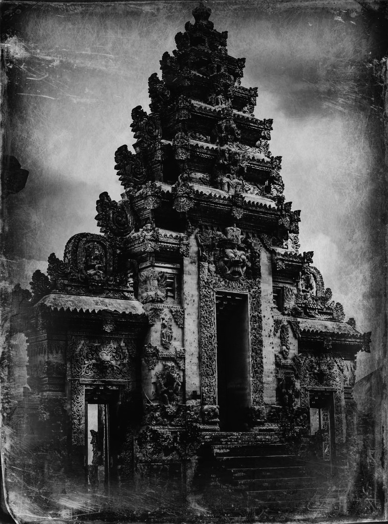 Entrance to Kehen Temple (the first level)--Bali Series by darylo