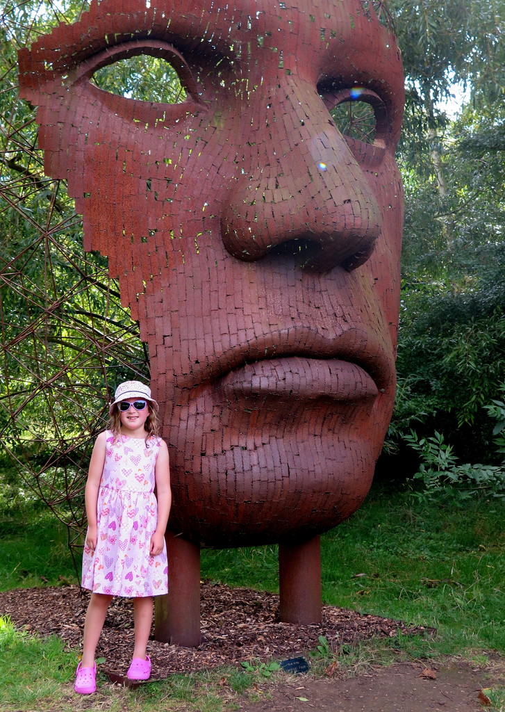 Imogen and The Face by busylady