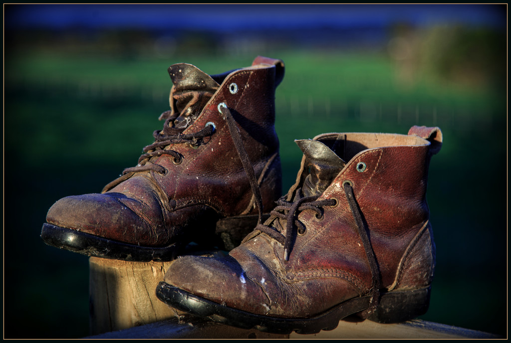 Poppa's boots by dide