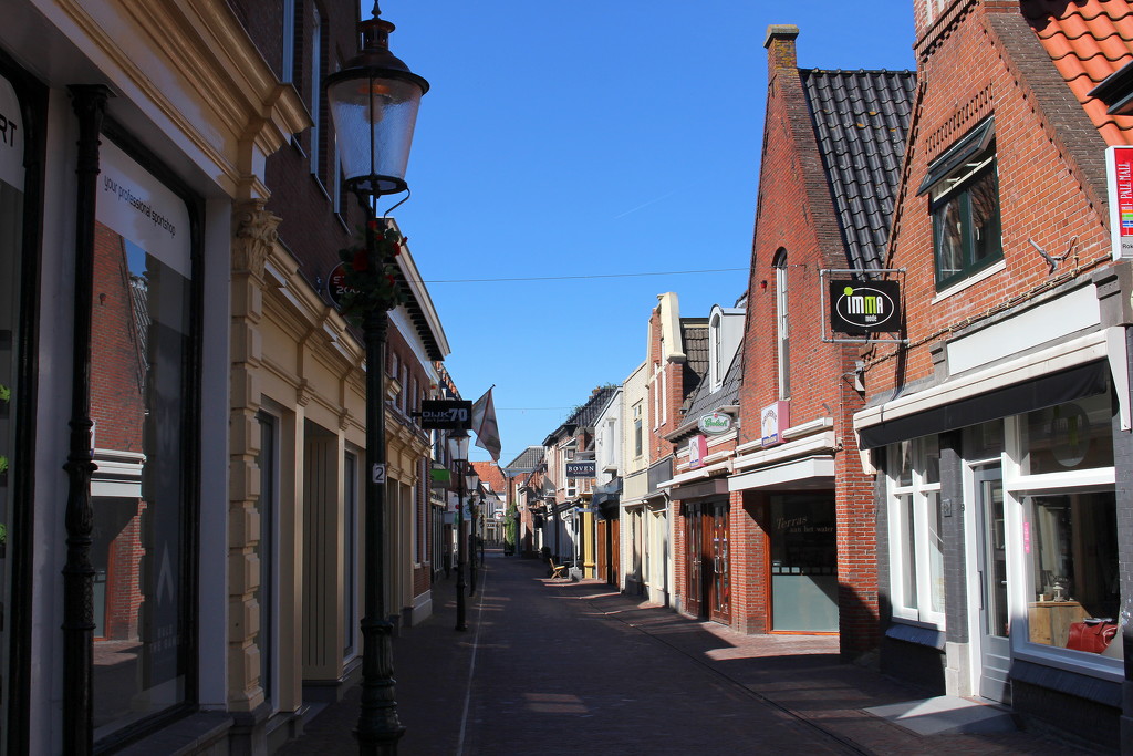The main (shopping) street by pyrrhula