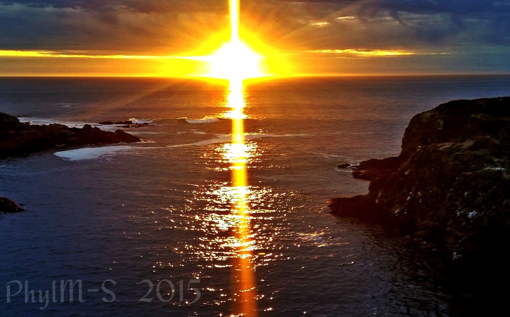 Sunset on The Mendocino Coast by elatedpixie