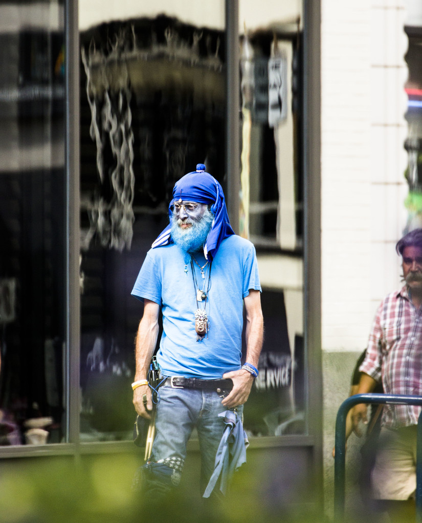 blue man by aecasey