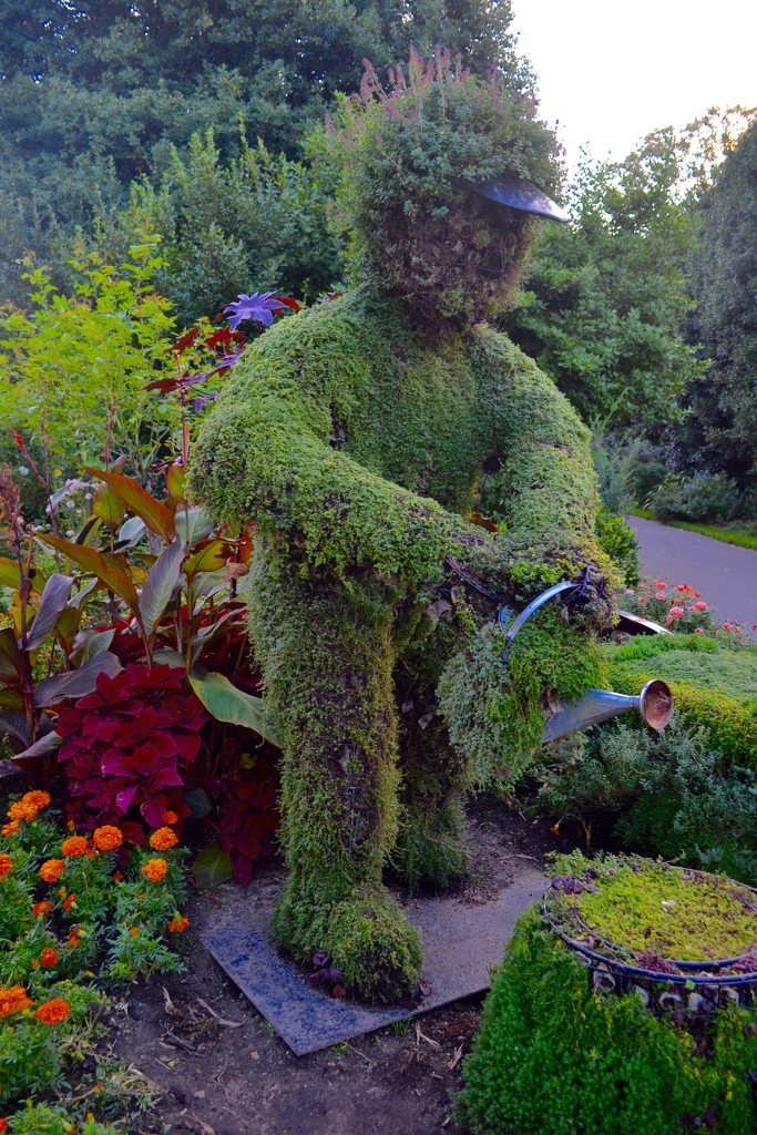 Gilbert the gardener by tomdoel