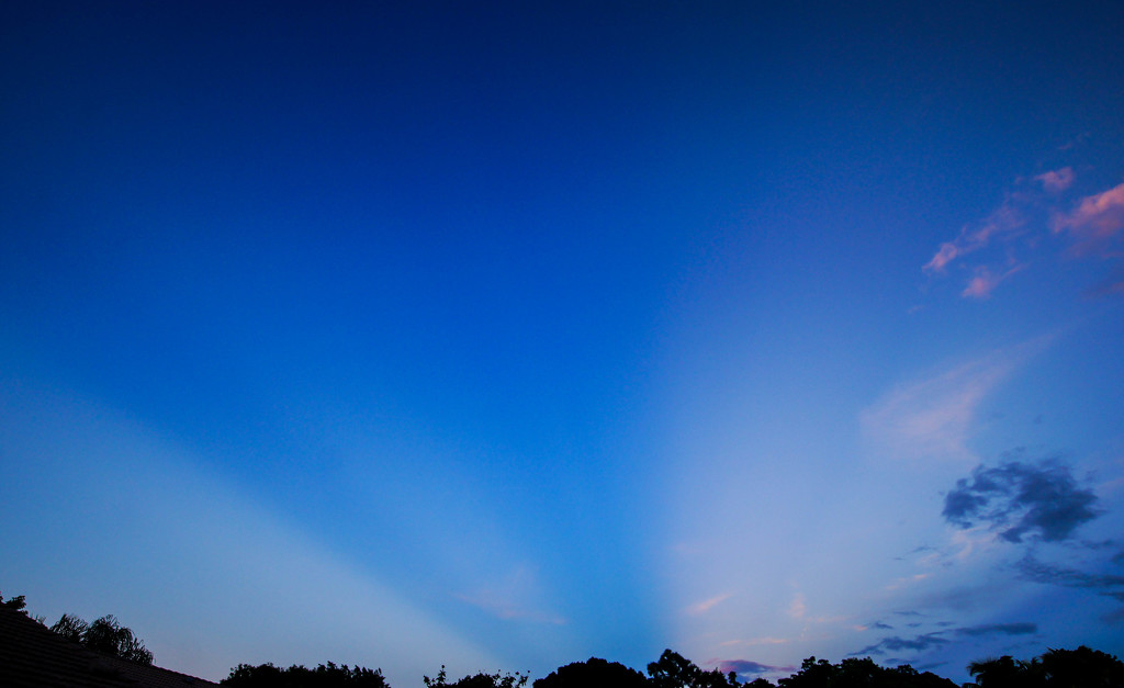 Anti-Crepuscular rays by danette