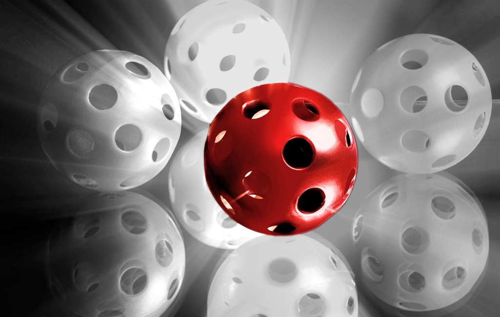 The Red Ball by davidrobinson